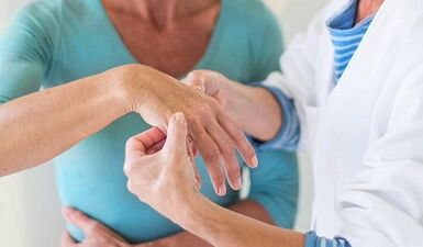 Οι κύριες διαφορές της αρθρίτιδας και της αρθρίτιδας
